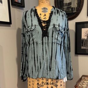 Rock & Republic Blue and Black Tie-Dye Lace-Up Blouse